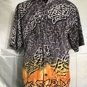 No Boundries Mens Button Up Short Sleeve  Shirt